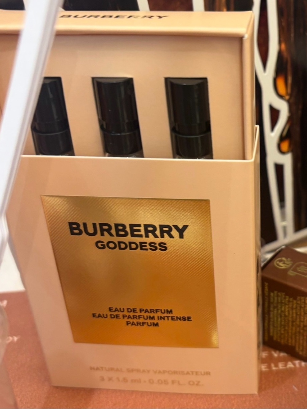 🆕🌸BURBERRY GODDESS EDP 3*1.5mL